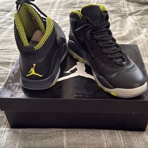 ⸻
Air Jordan 10 Green Venom Men’s Size 10